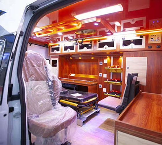 塔什库尔干塔吉克车辆内部展示