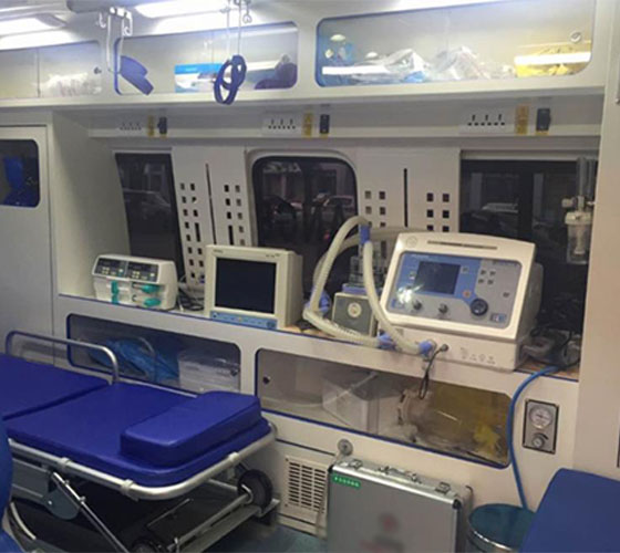 塔什库尔干塔吉克车辆内部展示